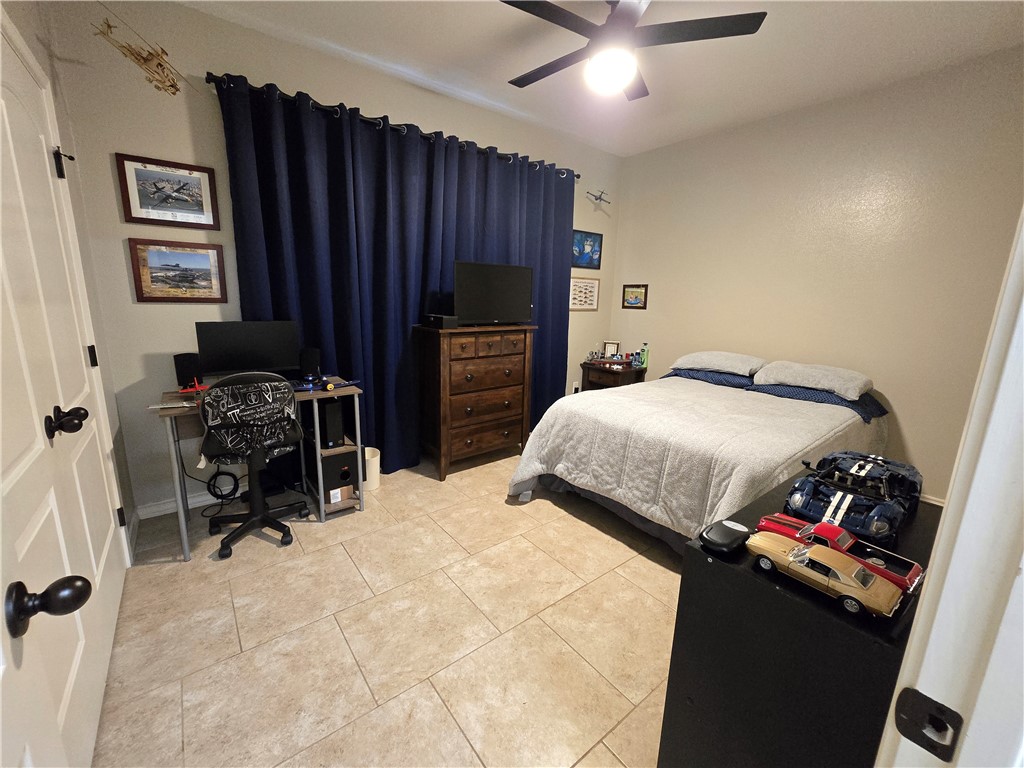 3902 Elvis Dr Property Photo 15