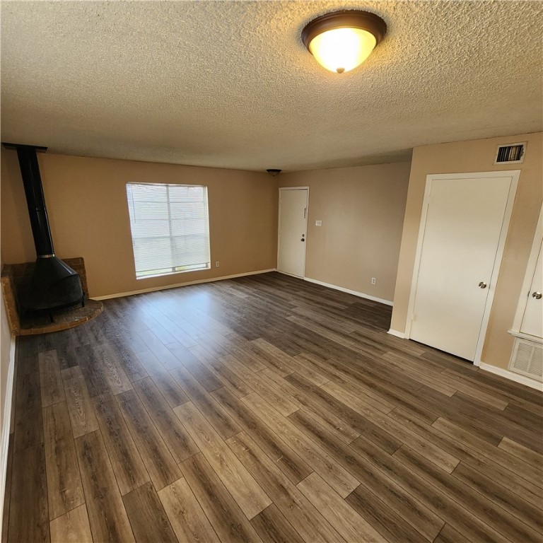 5077 Wingfoot B Property Photo 2