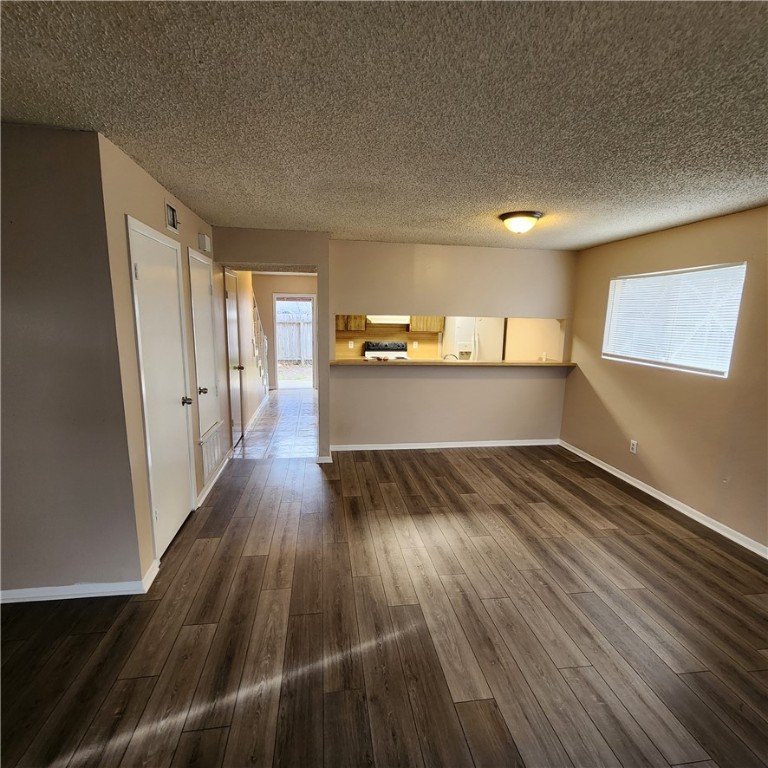 5077 Wingfoot B Property Photo 3