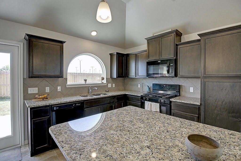 6806 Witts Way Property Photo 11