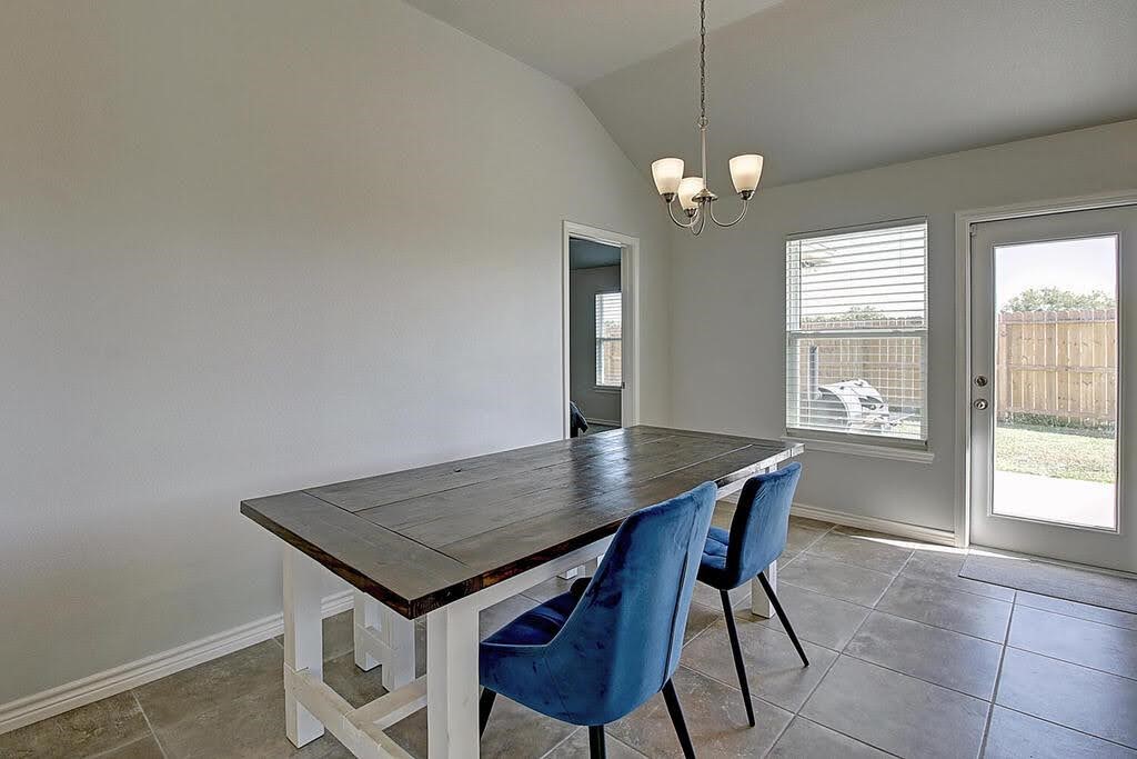 6806 Witts Way Property Photo 13