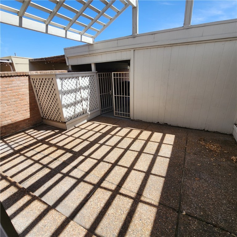 50 Townhouse Property Photo 20