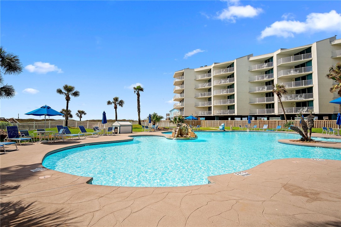 800 Sandcastle Dr 311 Property Photo 8