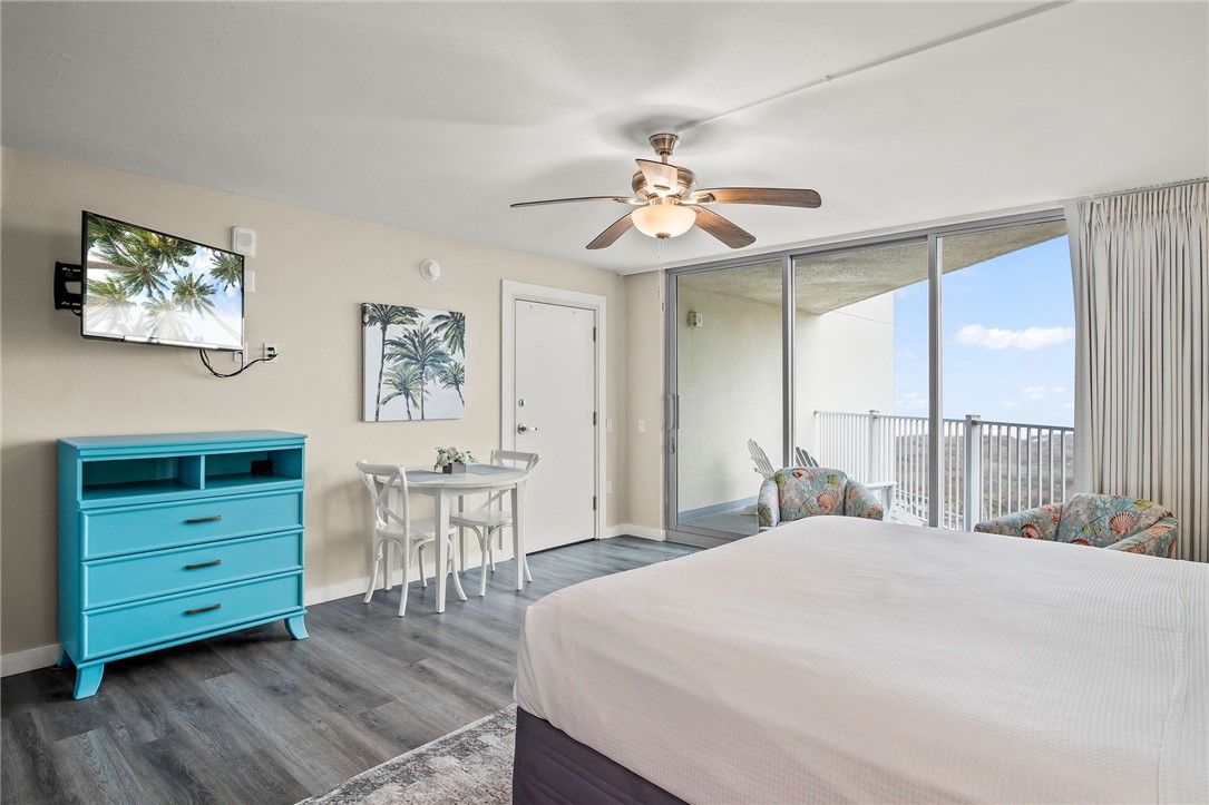 800 Sandcastle Dr 311 Property Photo 18