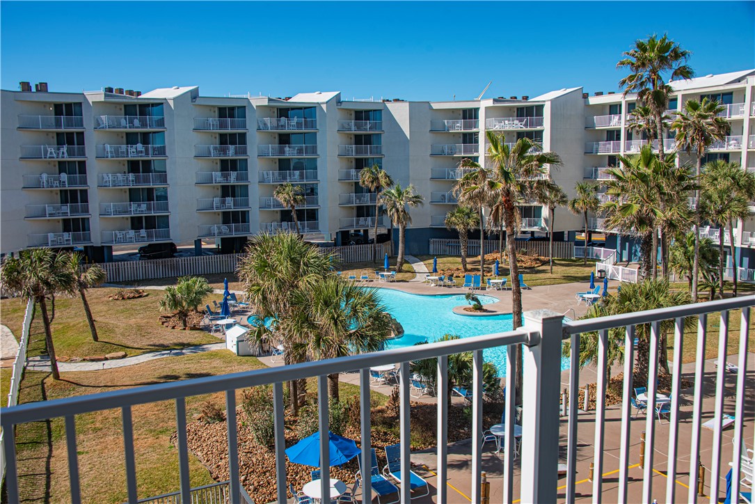 800 Sandcastle Dr 311 Property Photo 26