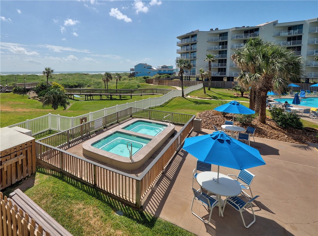 800 Sandcastle Dr 215 Property Photo 20