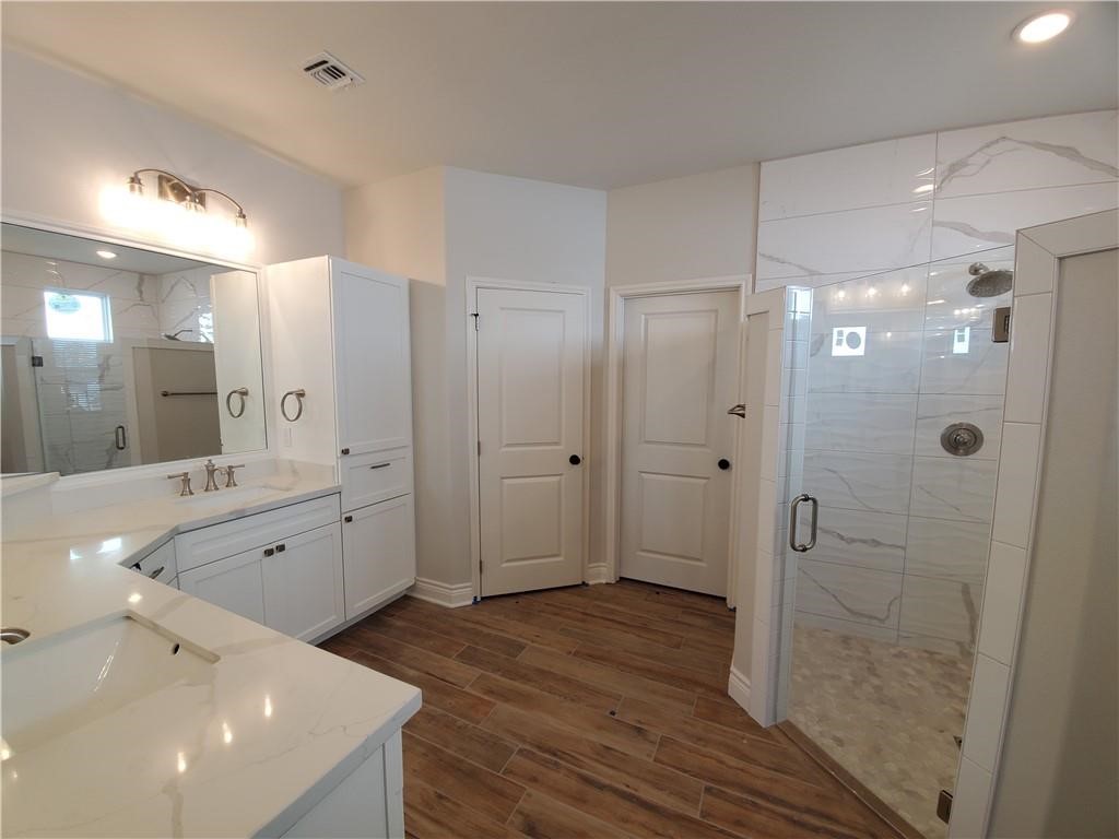 13830 Halyard Dr Property Photo 6