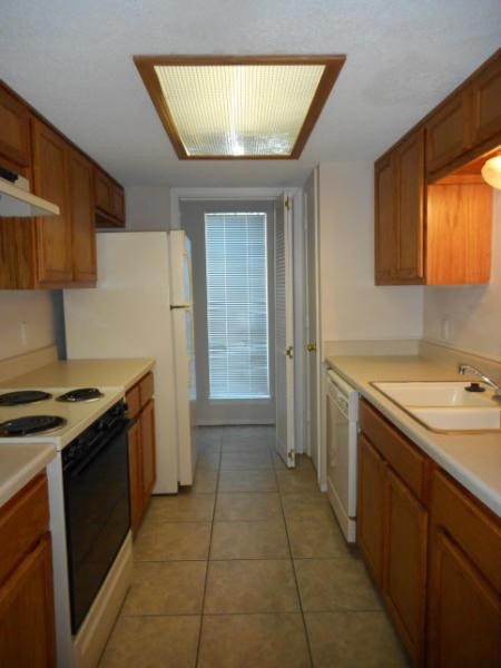 2305 Capitan Dr B Property Photo 3