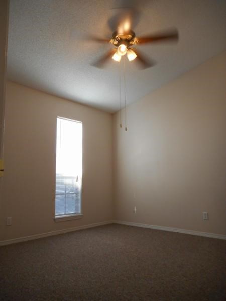 2305 Capitan Dr B Property Photo 12