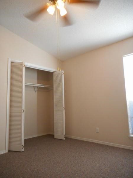 2305 Capitan Dr B Property Photo 13