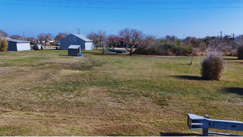 628 Third Street Property Photo 4