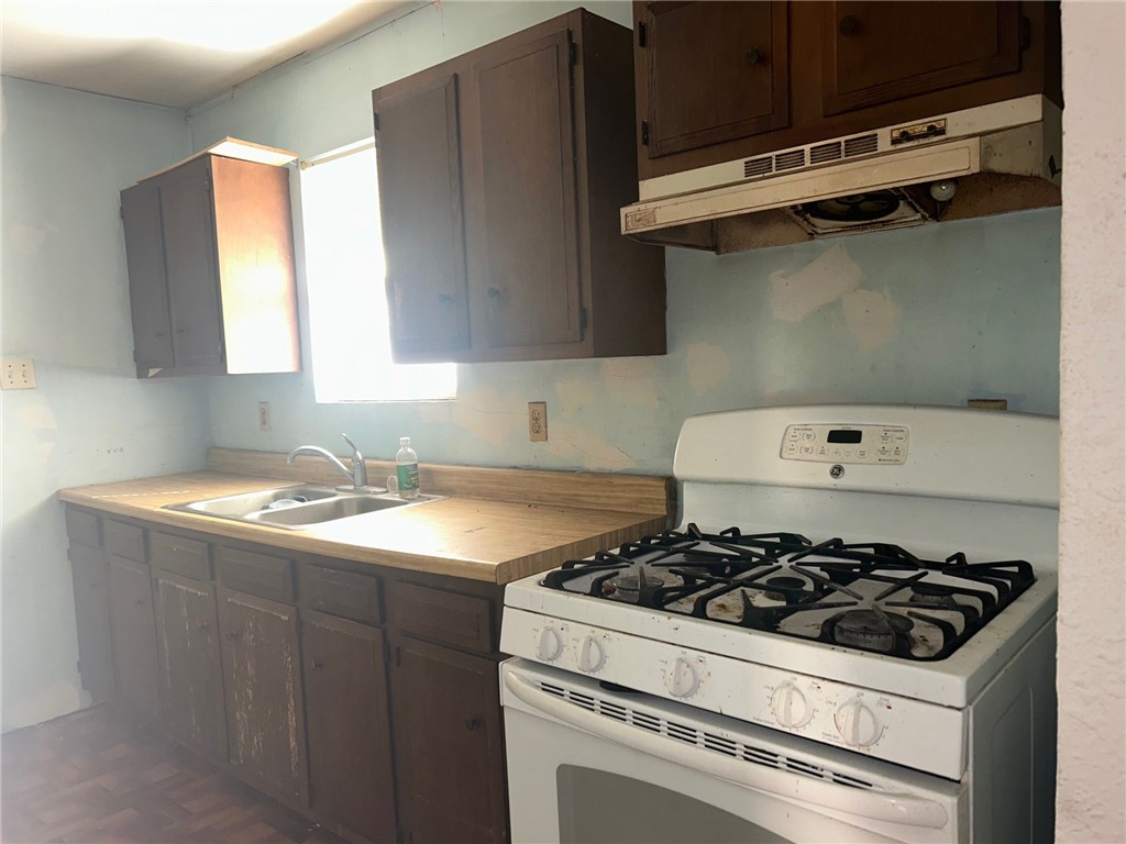 430 Pueblo St Property Photo 5