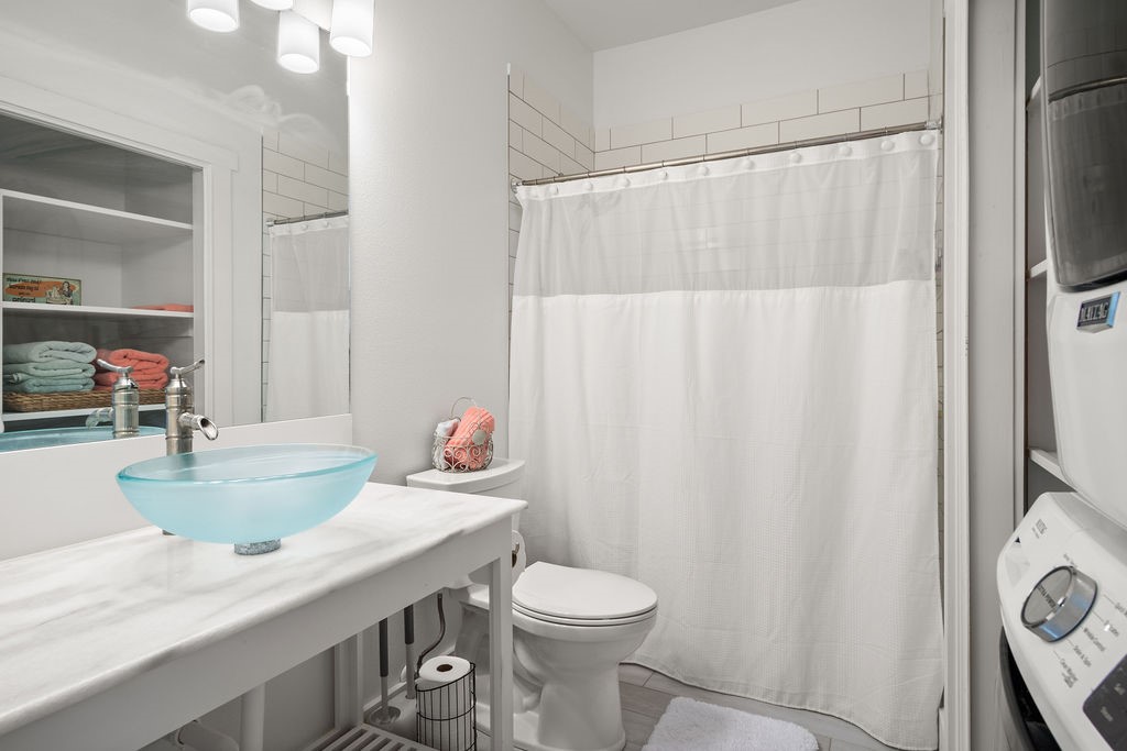 650 Dolphin Circle Property Photo 26