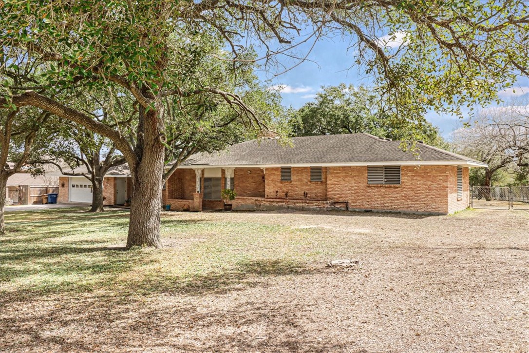 3710 Country Estates Dr Property Photo 3