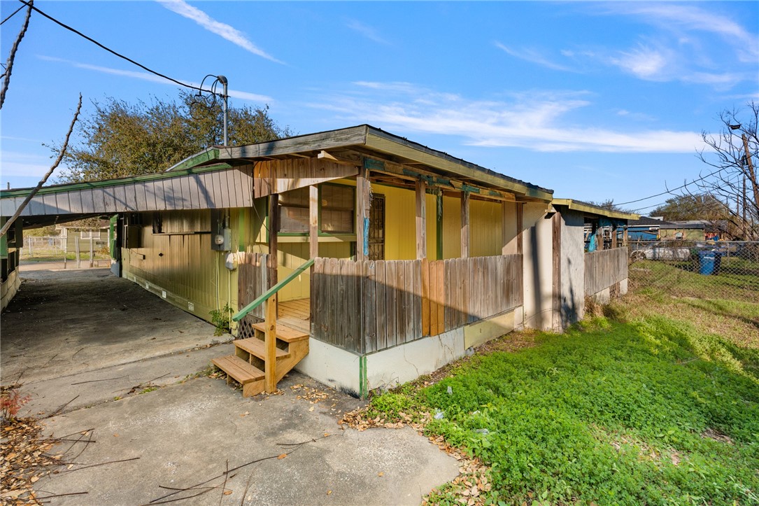 3073 Reyna St Property Photo 19