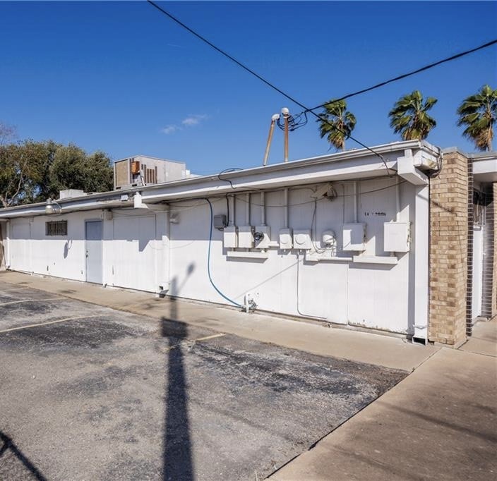 4737 Mount Vernon Dr Property Photo 37