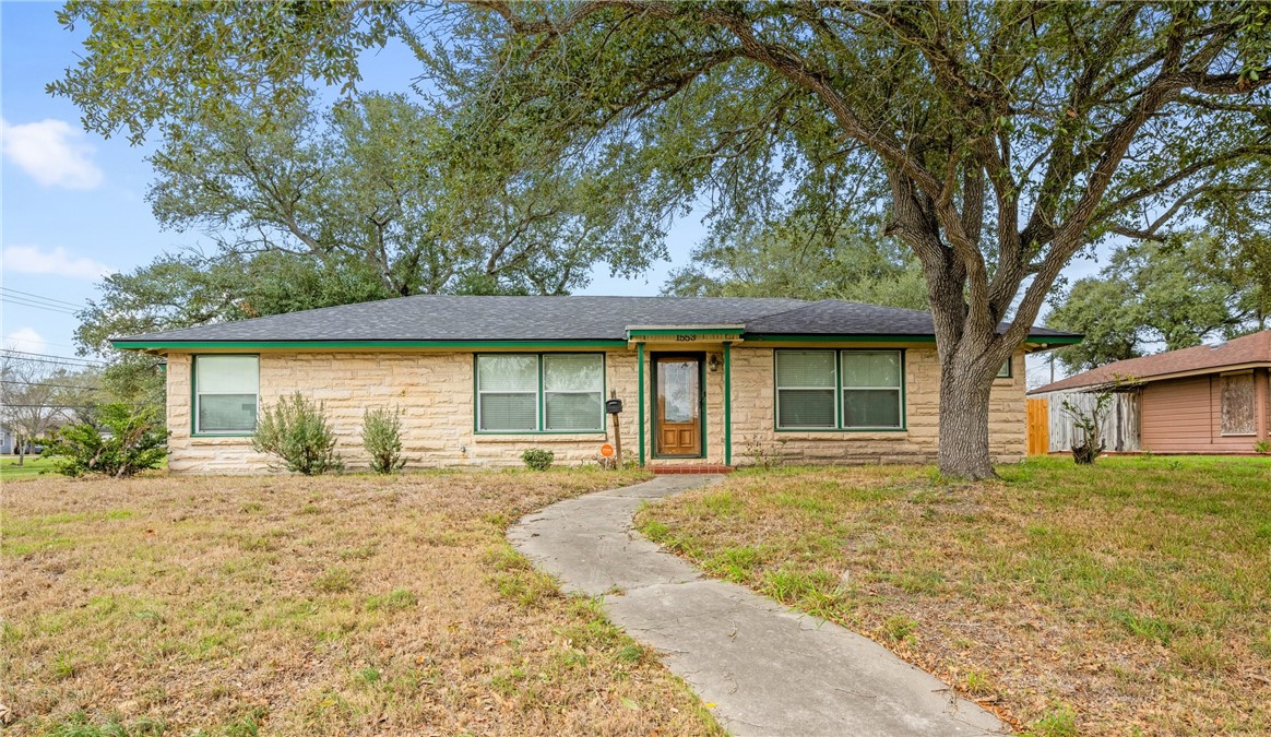 1553 Melbourne Dr Property Photo