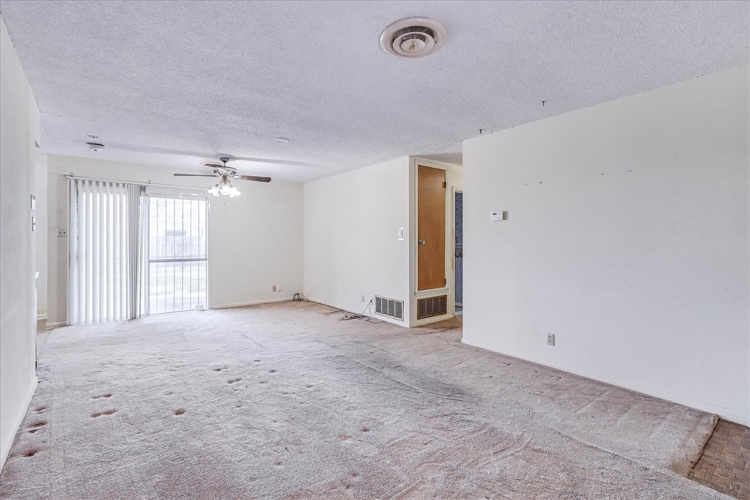 3714 Tiger Lane Property Photo 6