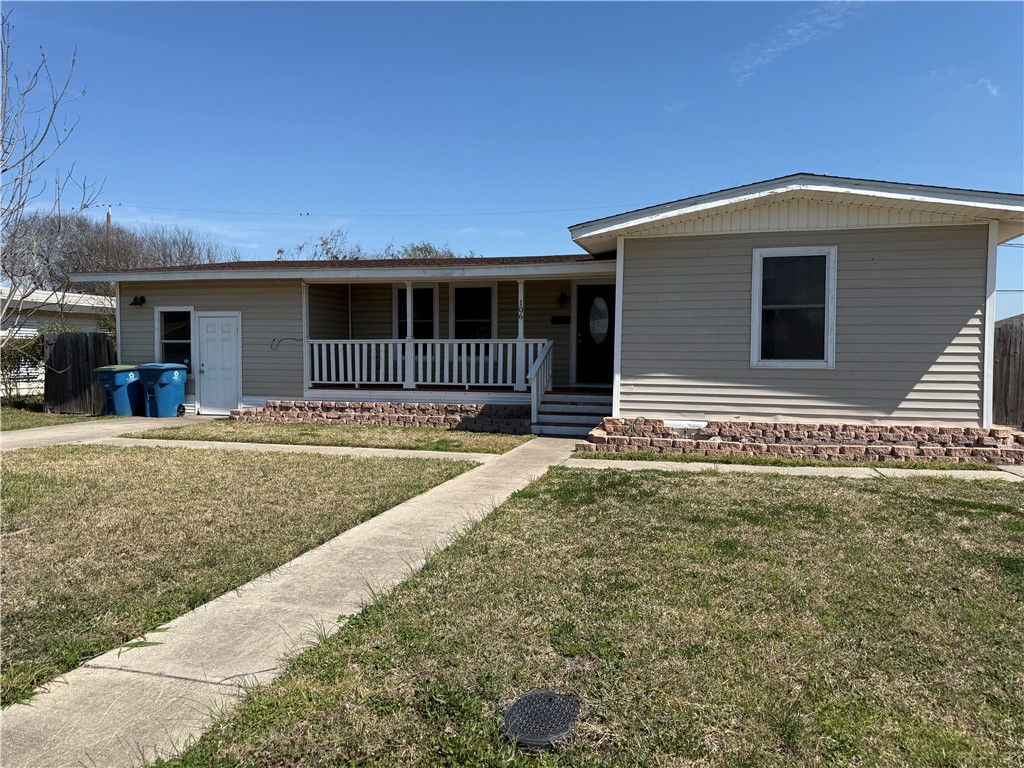 106 Acacia Arch St Property Photo