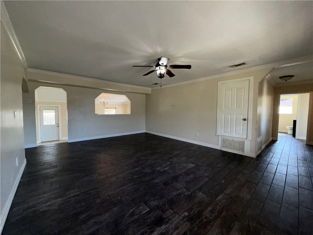 106 Acacia Arch St Property Photo 3