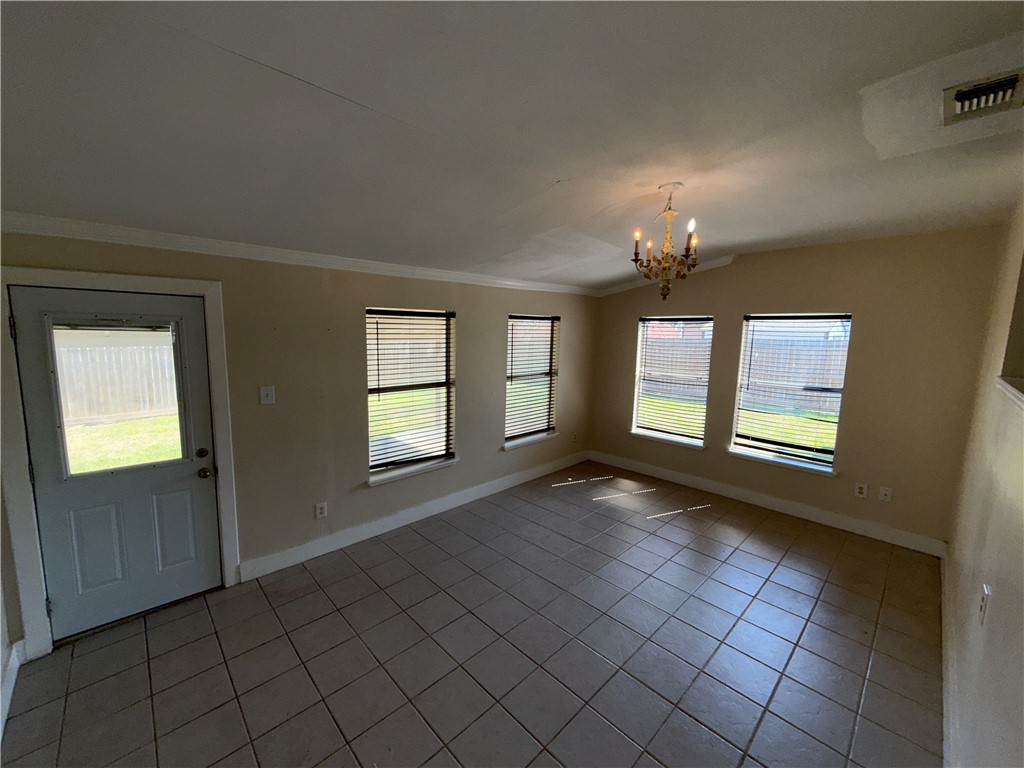 106 Acacia Arch St Property Photo 5