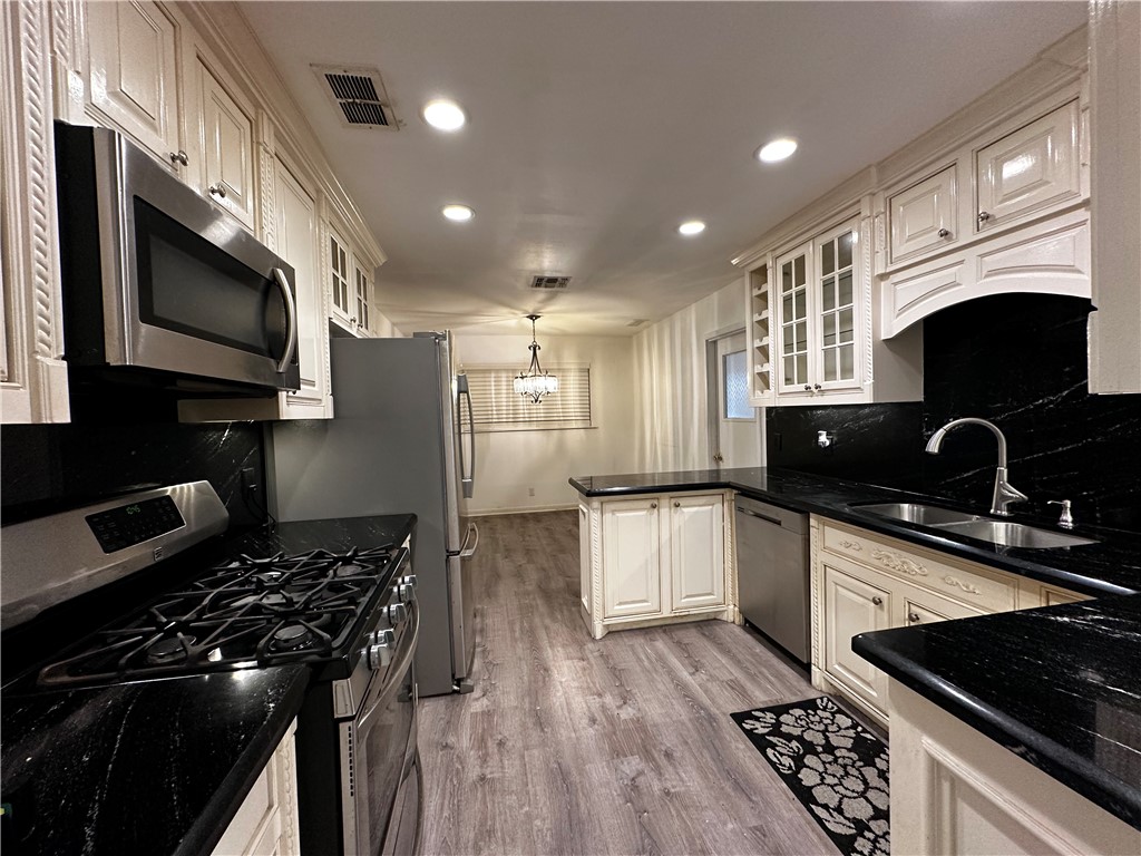 3321 Casa Bonita Dr Property Photo 5