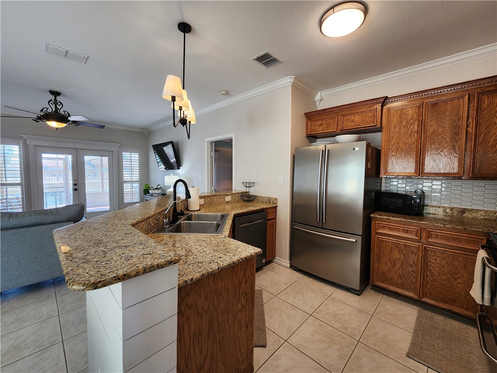 15525 Cruiser St 2 Property Photo 4