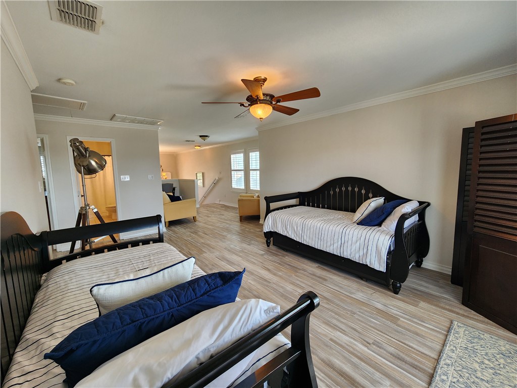 15525 Cruiser St 2 Property Photo 22