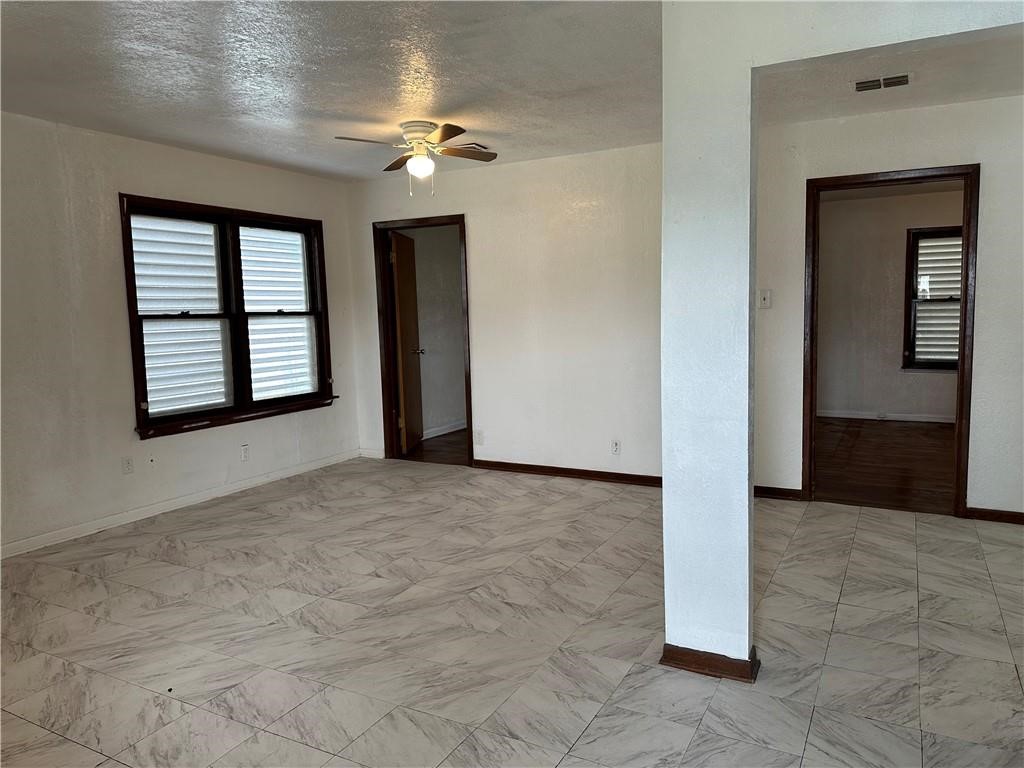 1709 Islla Dr Property Photo 10