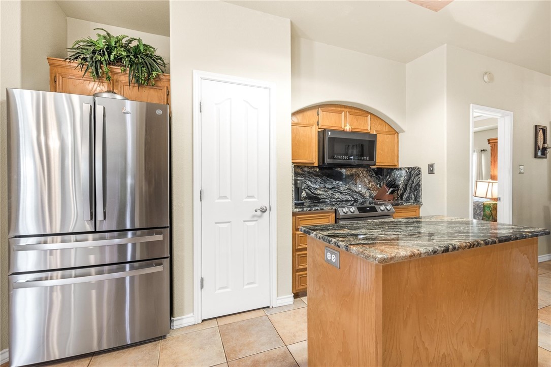 15825 Vincent Dr Property Photo 14
