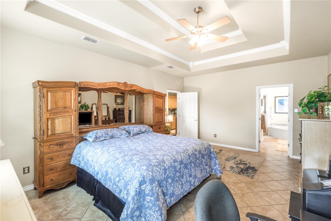 15825 Vincent Dr Property Photo 21