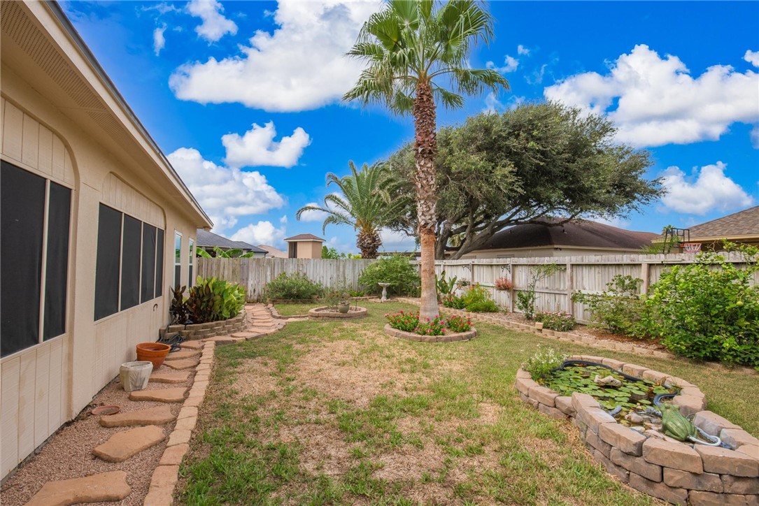 15825 Vincent Dr Property Photo 34
