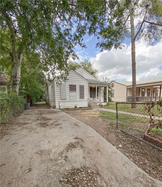 1133 Gresham Property Photo 15