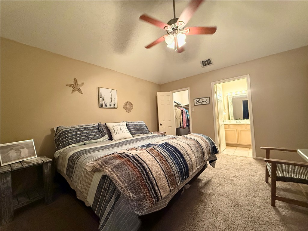 2303 Naples Dr Property Photo 9