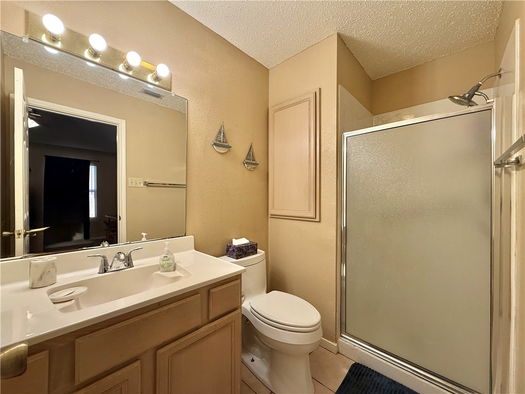 2303 Naples Dr Property Photo 10