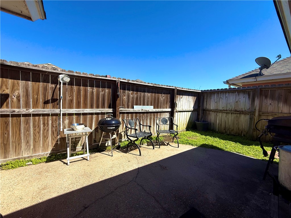 2303 Naples Dr Property Photo 15