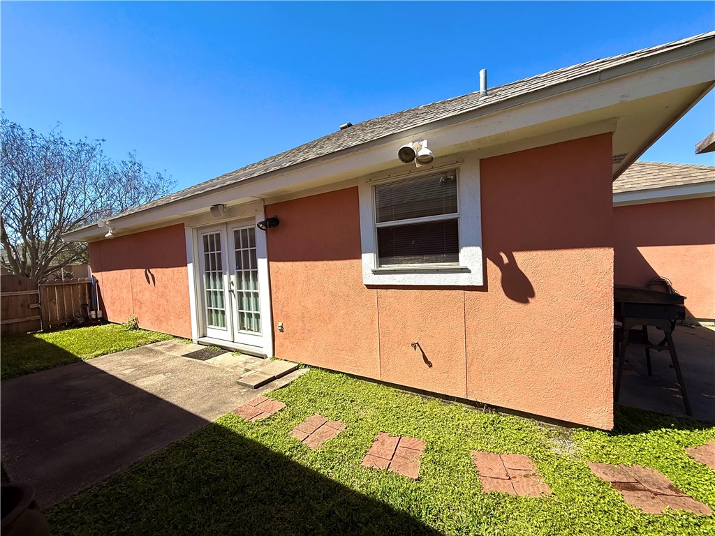 2303 Naples Dr Property Photo 17