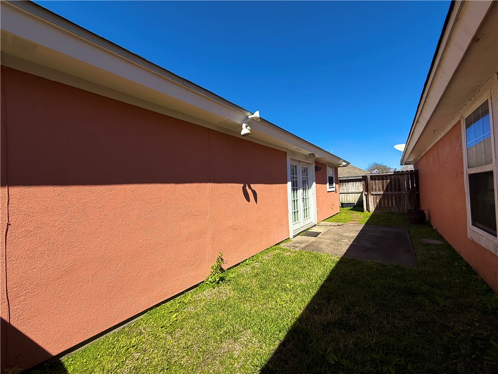 2303 Naples Dr Property Photo 18