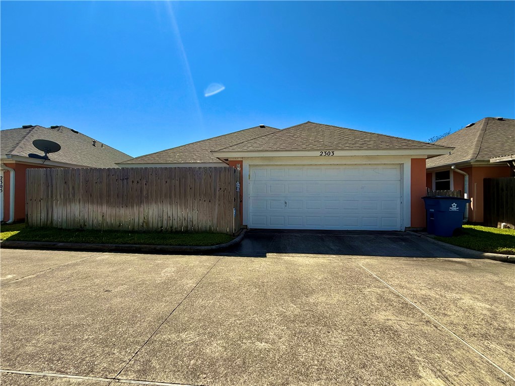 2303 Naples Dr Property Photo 20