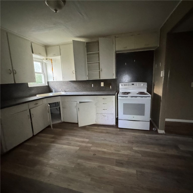 4730 Rogerson Dr Property Photo 3