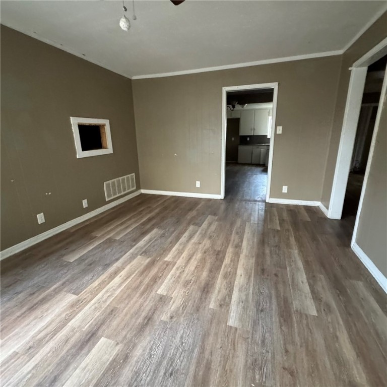4730 Rogerson Dr Property Photo 4