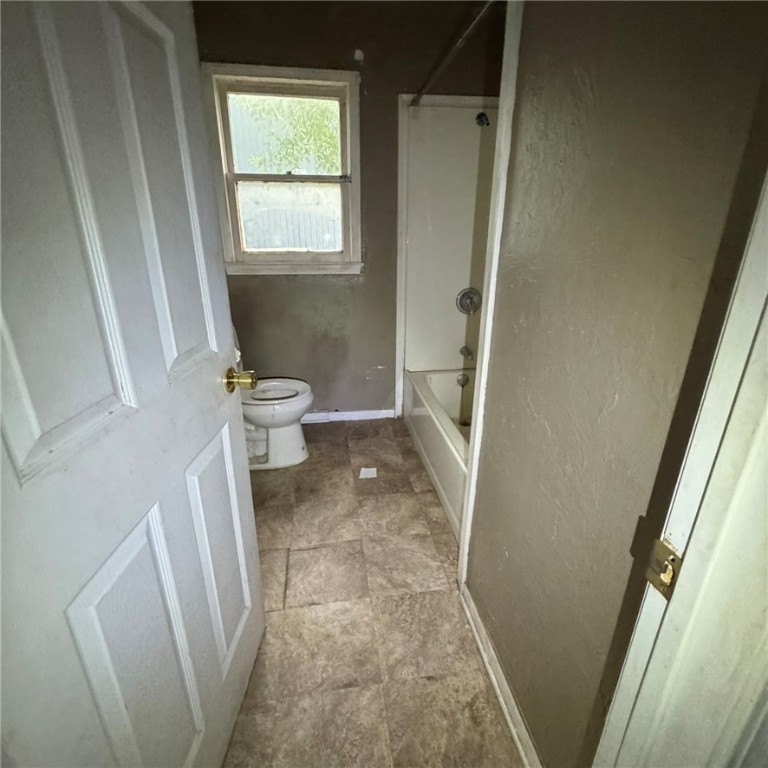4730 Rogerson Dr Property Photo 10
