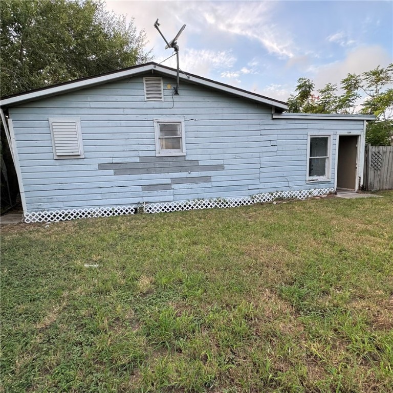 4730 Rogerson Dr Property Photo 13