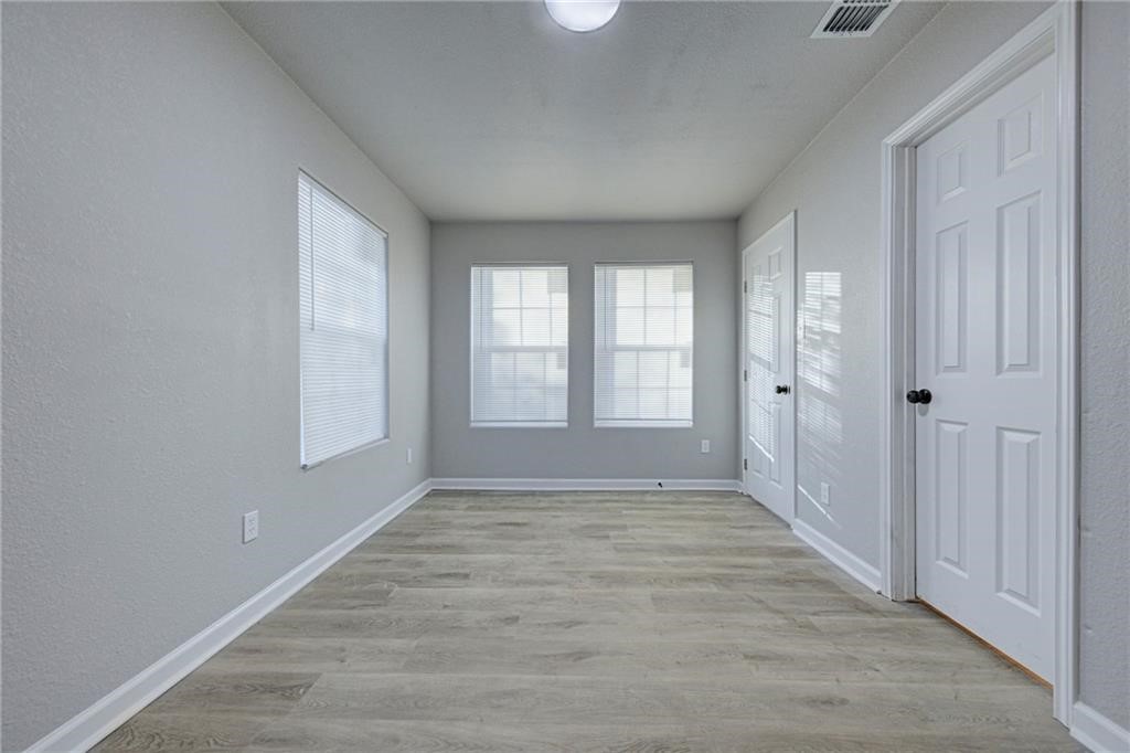 4330 Valdez Dr Property Photo 6