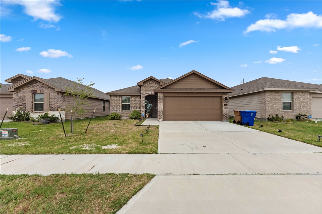 2313 Sky Crest Dr Property Photo 1