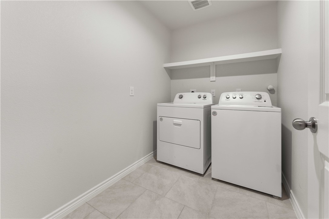 2313 Sky Crest Dr Property Photo 18