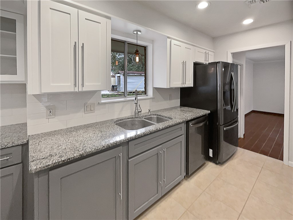 11026 Timbergrove Property Photo 6