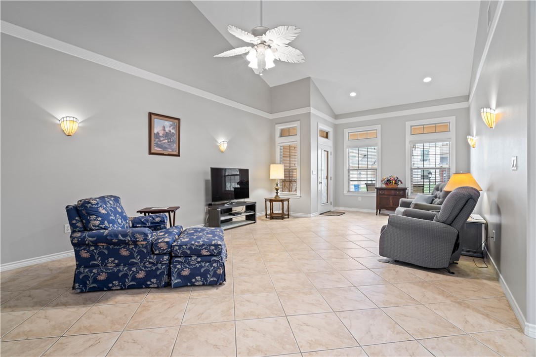 2 Olde Towne Property Photo 4