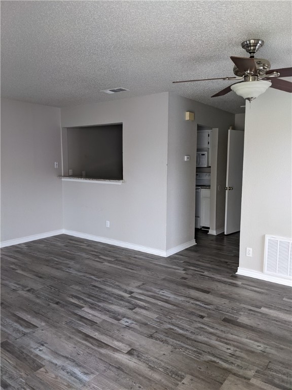 6702 Everhart T-108 Property Photo 2