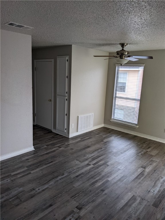 6702 Everhart T-108 Property Photo 3